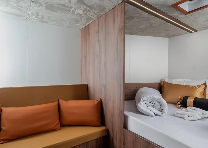 Condor Yachting Boat Botel Split